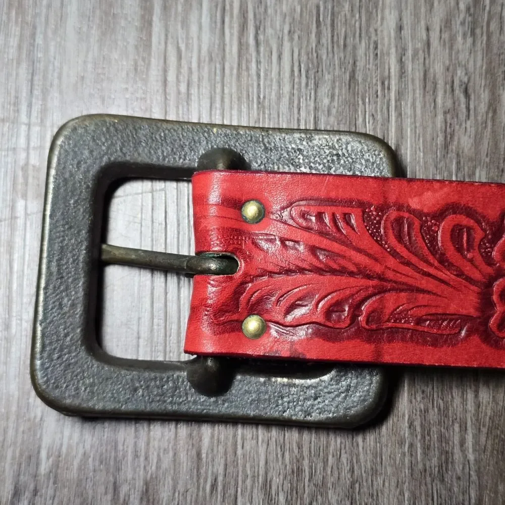 Vintage Red Leather Hand Tooled Floral Western Belt Antique Brass Buckle 516